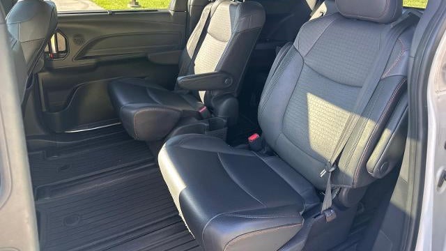2021 Toyota Sienna XSE 7-Passenger