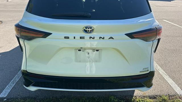 2021 Toyota Sienna XSE 7-Passenger