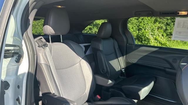 2021 Toyota Sienna XSE 7-Passenger
