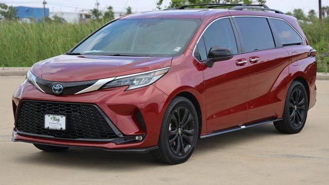 2023 Toyota Sienna XSE 7-Passenger