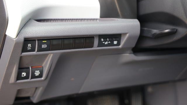 2023 Toyota Sienna XSE 7-Passenger
