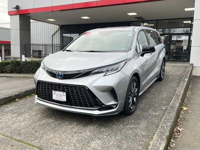 Photo of a 2025 Toyota Sienna XSE 7-Passenger 4DR Mini-Van for sale