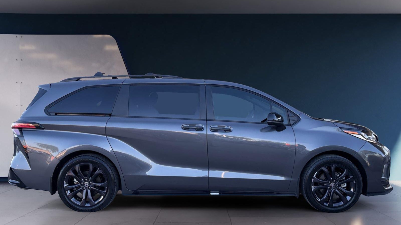 2025 Toyota Sienna XSE 7-Passenger