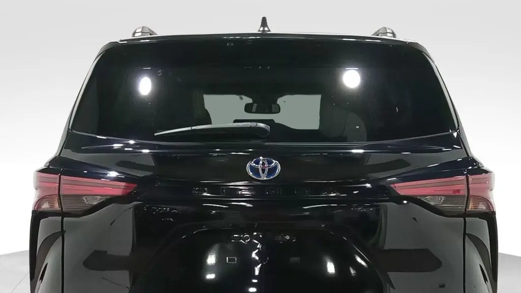2023 Toyota Sienna XSE 7-Passenger