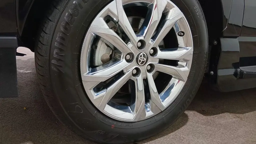 2023 Toyota Sienna XSE 7-Passenger