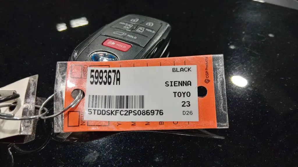 2023 Toyota Sienna XSE 7-Passenger