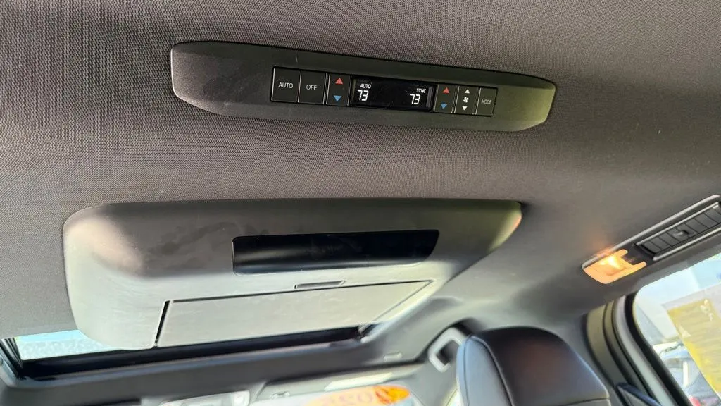 2025 Toyota Sienna XSE 7-Passenger