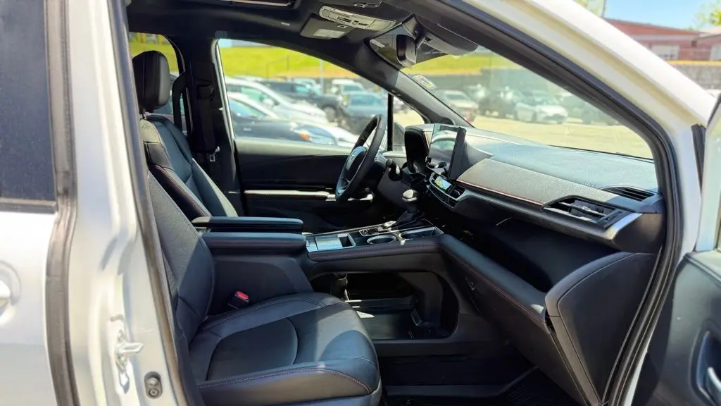 2025 Toyota Sienna XSE 7-Passenger