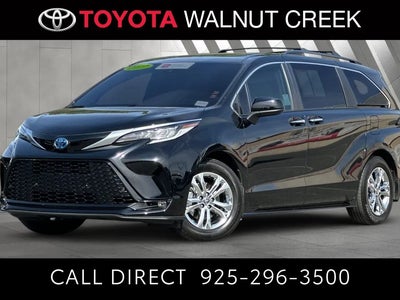 2022 Toyota Sienna AWD XSE 7-Passenger 4DR Mini-Van