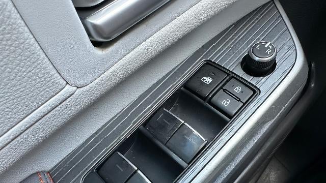 2023 Toyota Sienna XSE 7-Passenger
