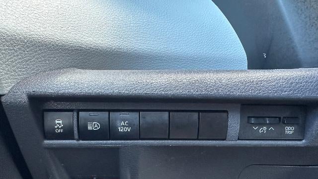 2023 Toyota Sienna XSE 7-Passenger