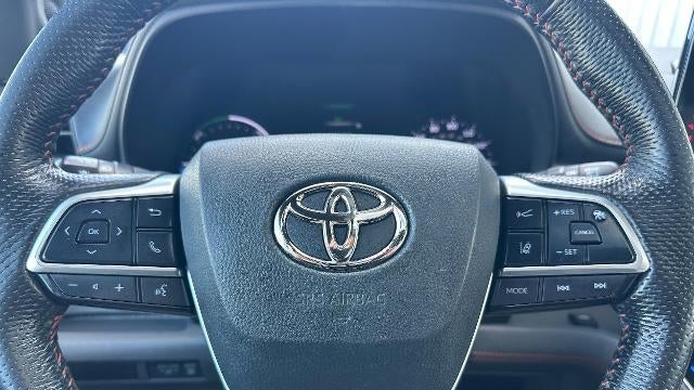 2023 Toyota Sienna XSE 7-Passenger