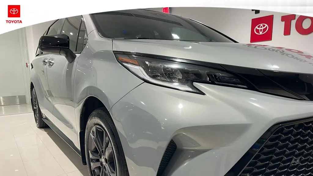 2025 Toyota Sienna XSE 7-Passenger