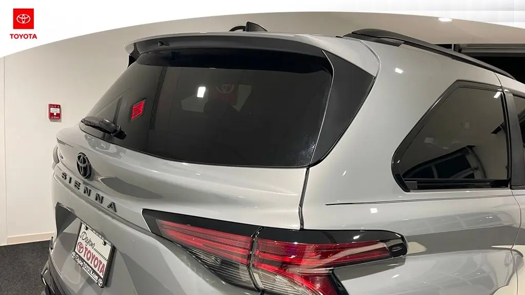 2025 Toyota Sienna XSE 7-Passenger