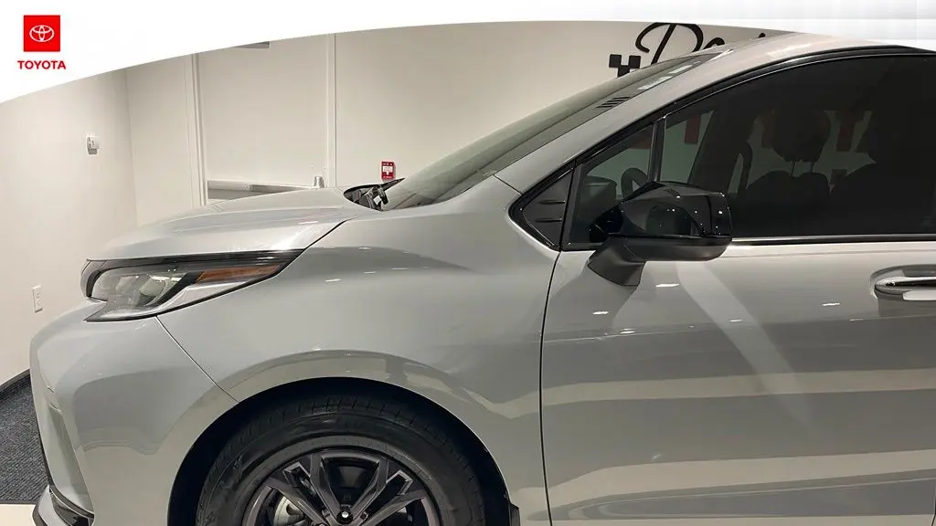 2025 Toyota Sienna XSE 7-Passenger