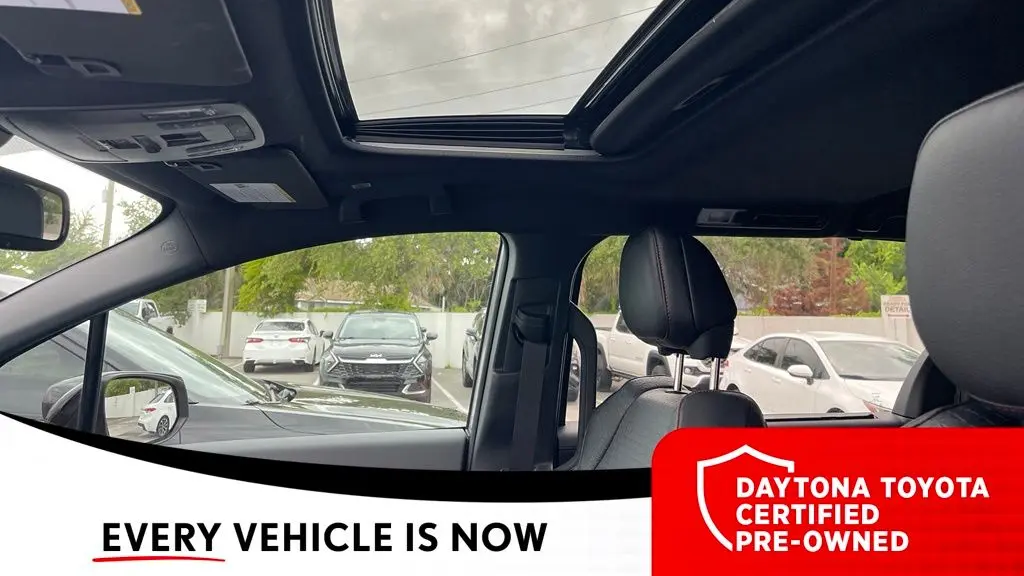2025 Toyota Sienna XSE 7-Passenger