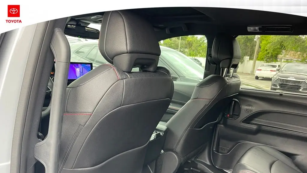 2025 Toyota Sienna XSE 7-Passenger