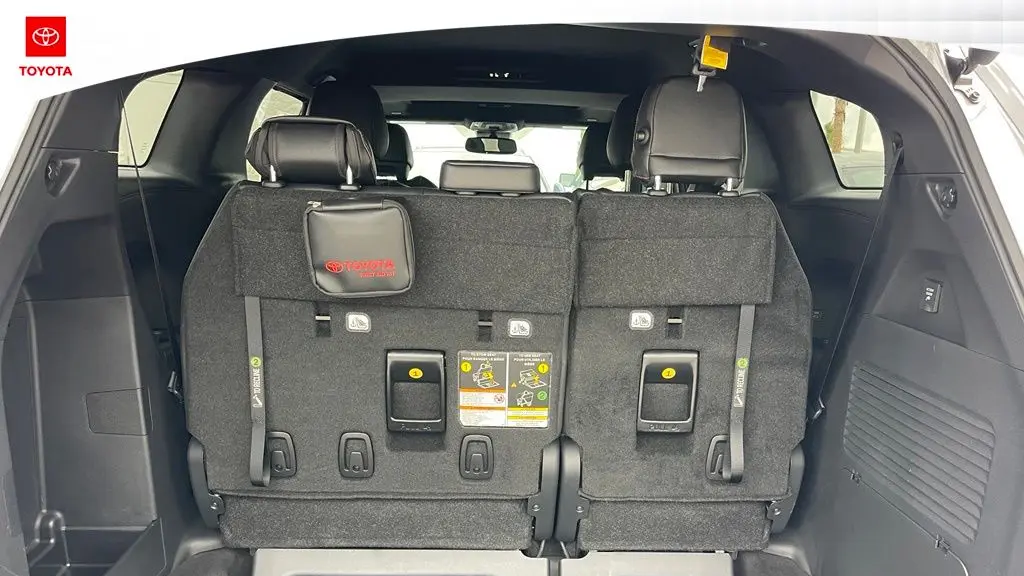 2025 Toyota Sienna XSE 7-Passenger