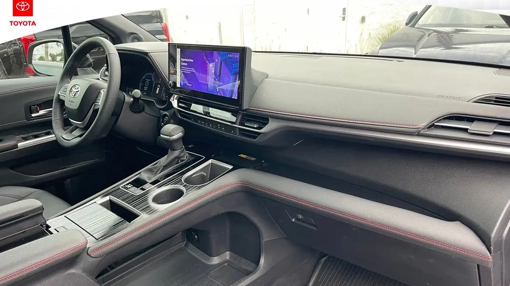 2025 Toyota Sienna XSE 7-Passenger