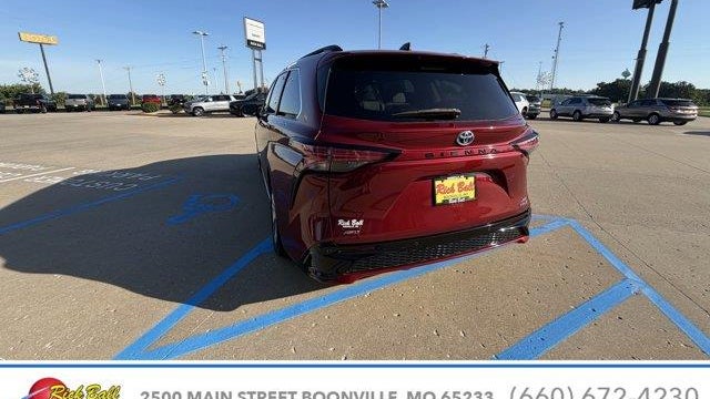 2021 Toyota Sienna XSE 7-Passenger