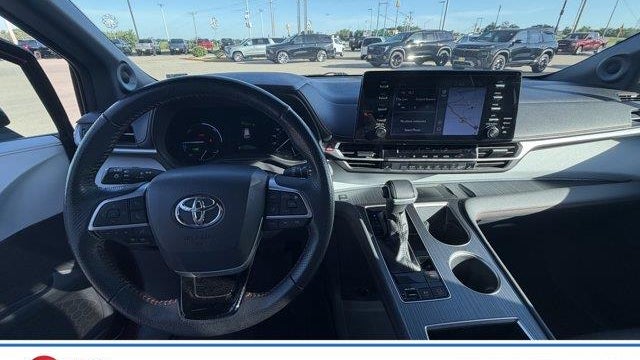 2021 Toyota Sienna XSE 7-Passenger