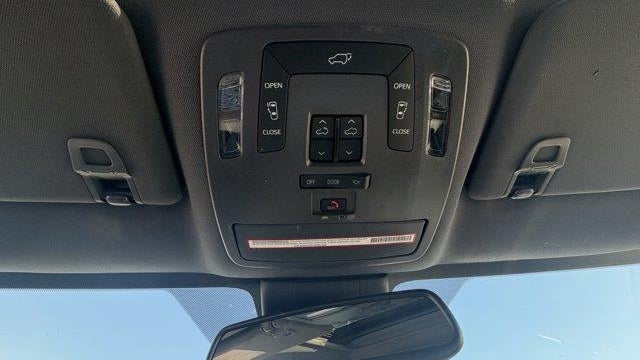 2021 Toyota Sienna XSE 7-Passenger
