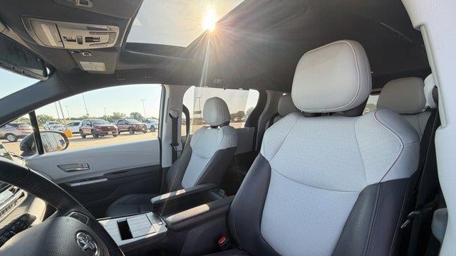 2021 Toyota Sienna XSE 7-Passenger