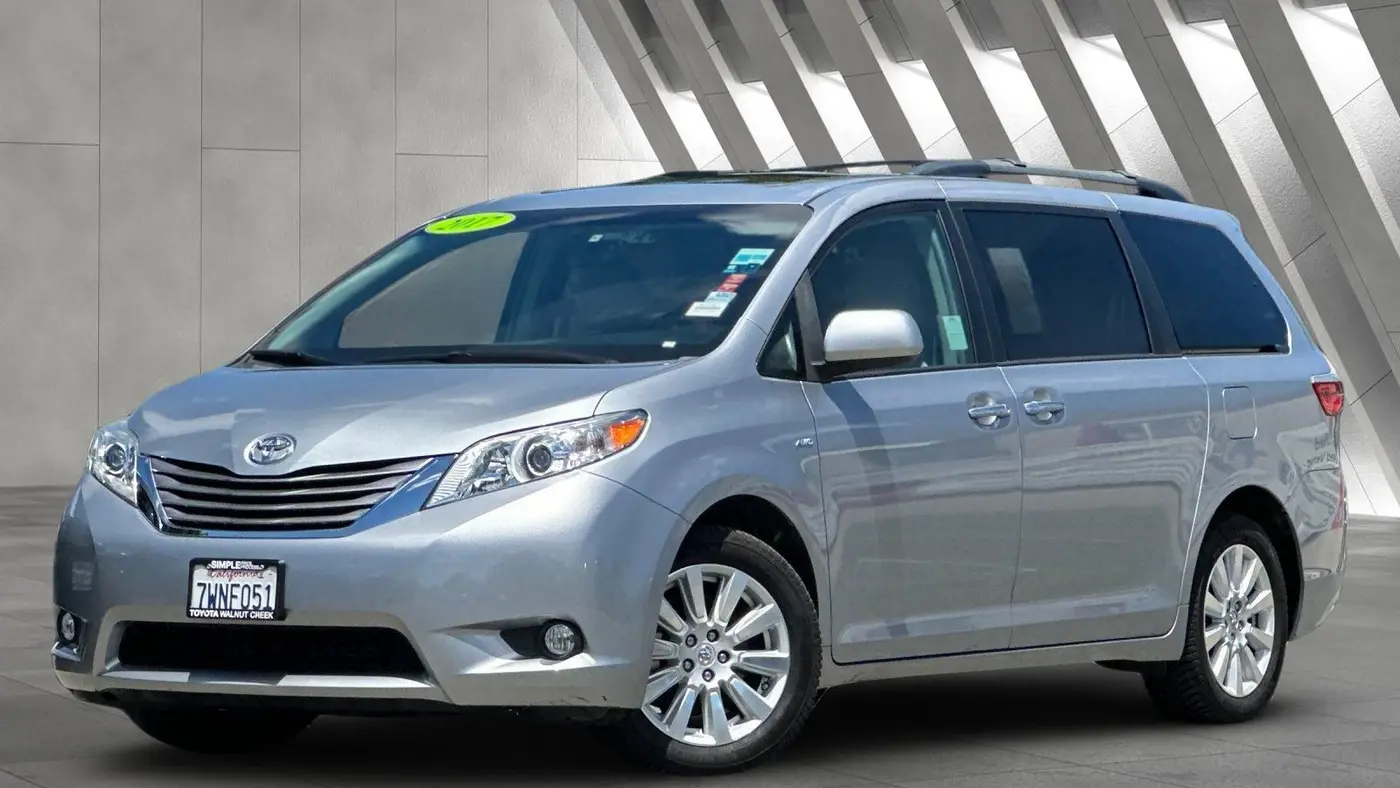 2017 Toyota Sienna XLE 7-Passenger