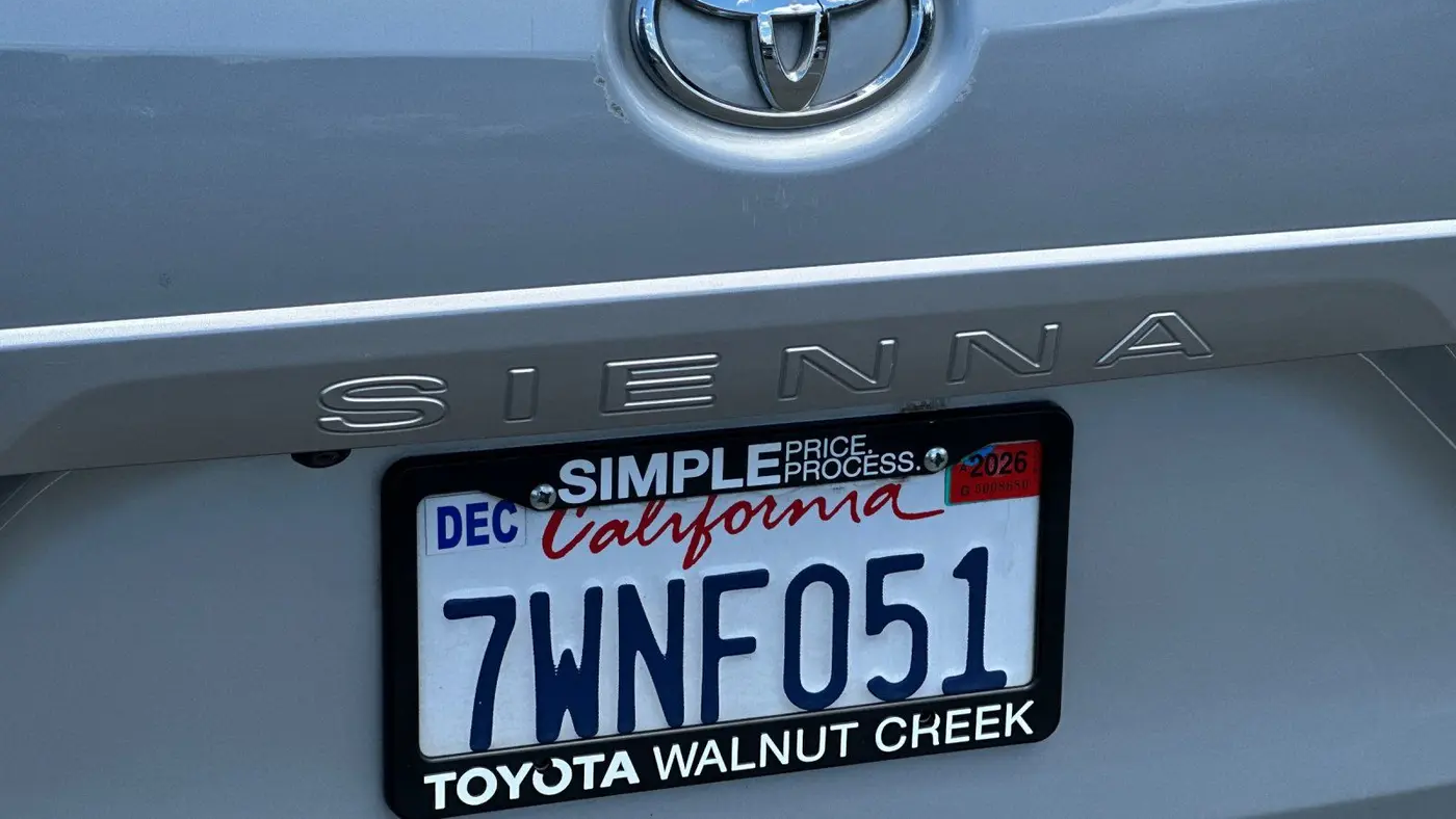 2017 Toyota Sienna XLE 7-Passenger