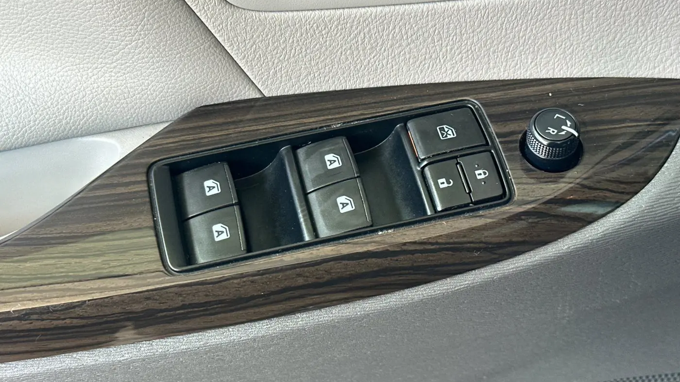 2017 Toyota Sienna XLE 7-Passenger