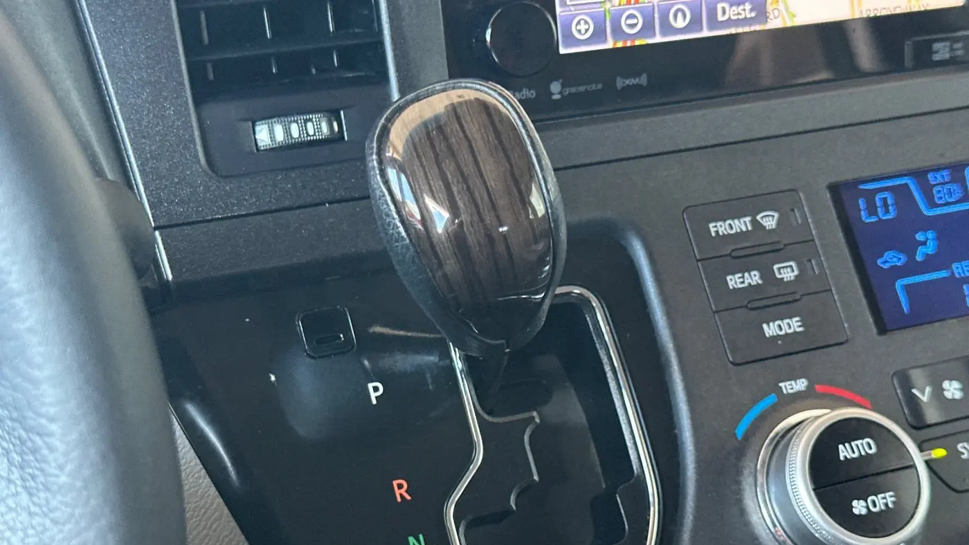 2017 Toyota Sienna XLE 7-Passenger