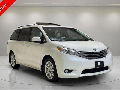 2017 Toyota Sienna AWD XLE 7-Passenger 4DR Mini-Van