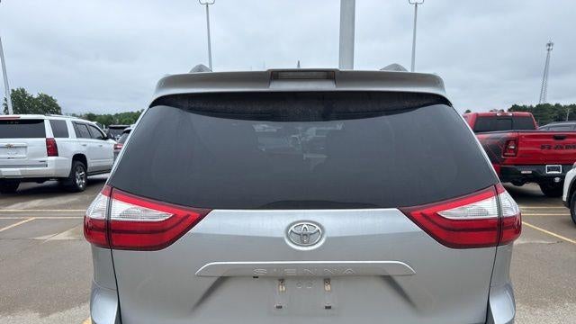 2018 Toyota Sienna XLE 7-Passenger