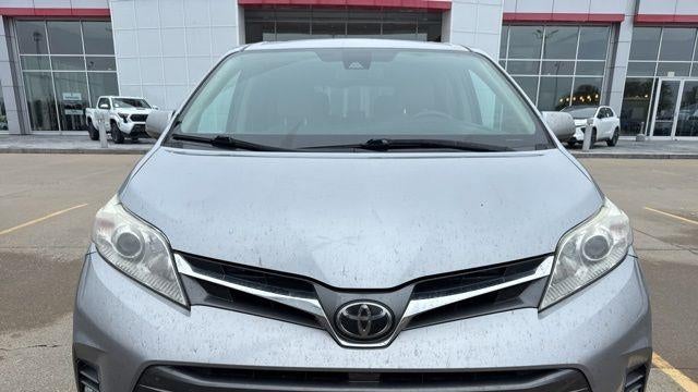 2018 Toyota Sienna XLE 7-Passenger