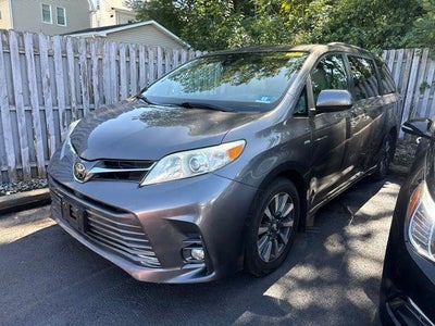 2018 Toyota Sienna AWD XLE 7-Passenger 4DR Mini-Van