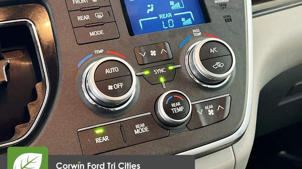 2017 Toyota Sienna XLE 7-Passenger