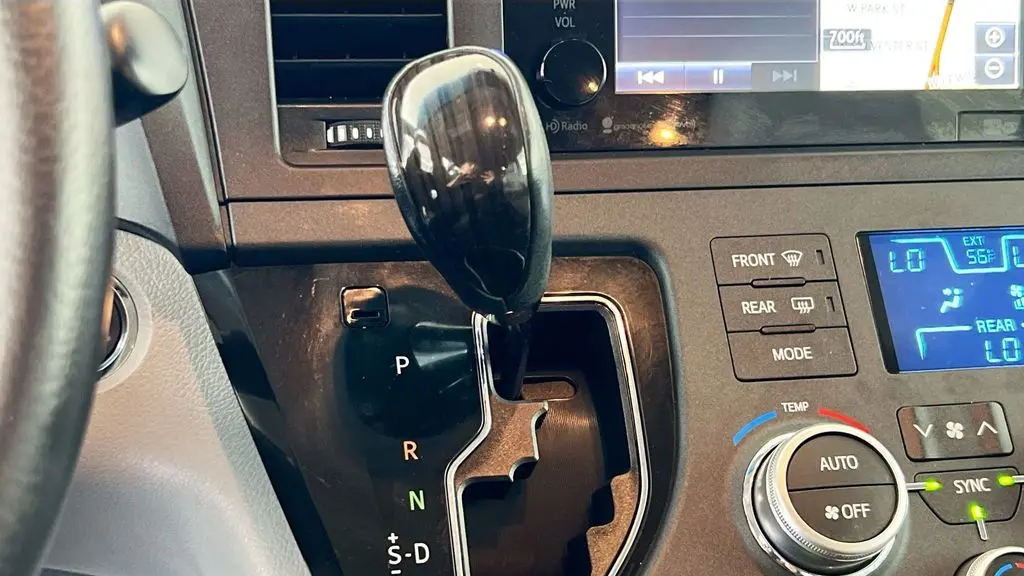 2017 Toyota Sienna XLE 7-Passenger