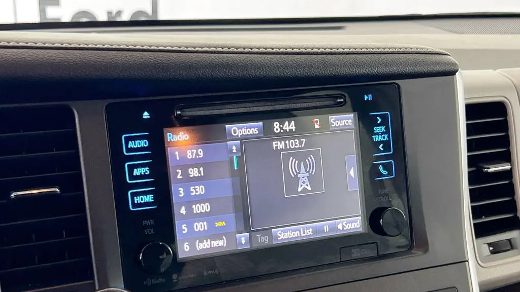2017 Toyota Sienna XLE 7-Passenger