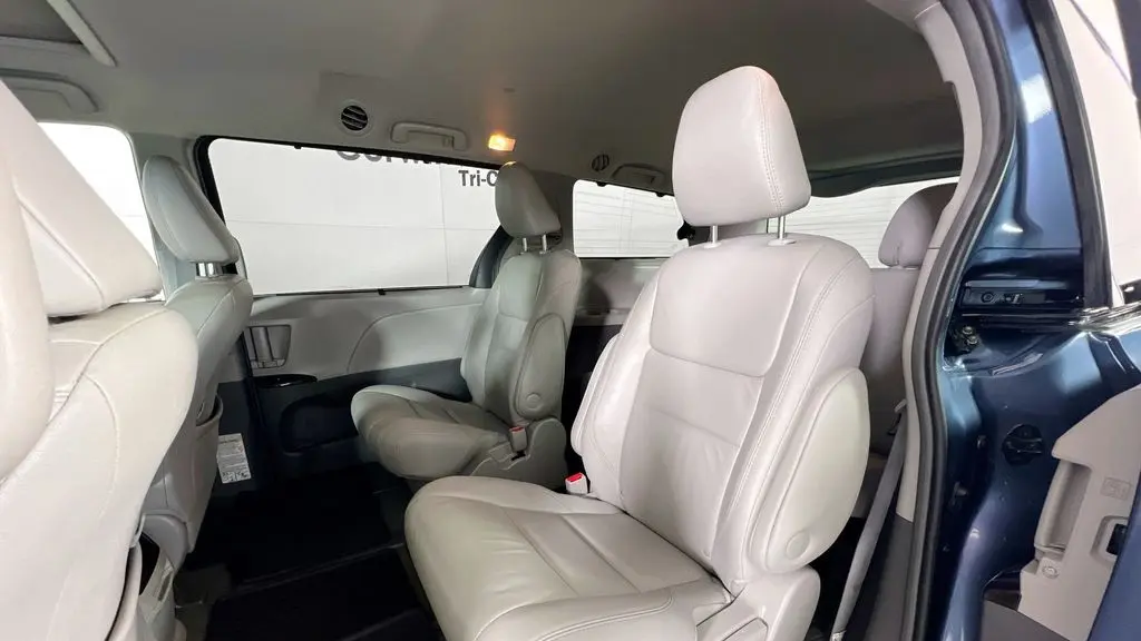 2017 Toyota Sienna XLE 7-Passenger