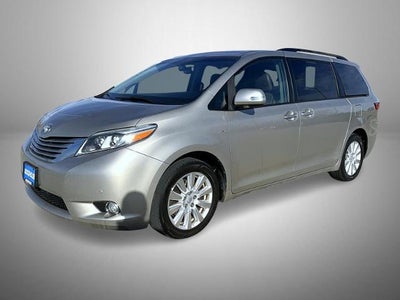 2017 Toyota Sienna AWD XLE 7-Passenger 4DR Mini-Van