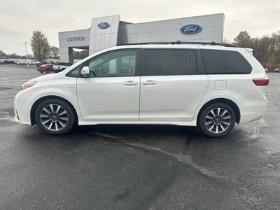 2019 Toyota Sienna AWD XLE 7-Passenger 4DR Mini-Van
