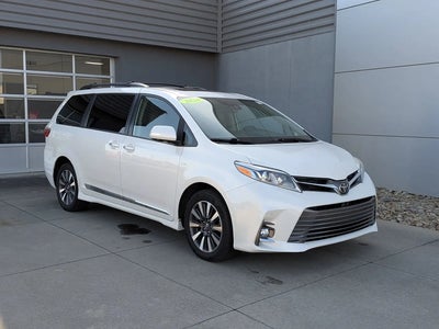 2020 Toyota Sienna AWD XLE 7-Passenger 4DR Mini-Van