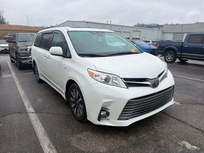 2019 Toyota Sienna AWD XLE 7-Passenger 4DR Mini-Van