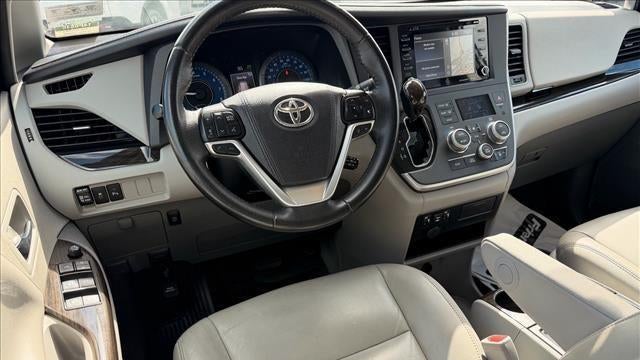 2020 Toyota Sienna Limited Premium 7-Passenger