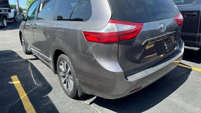 2018 Toyota Sienna XLE 7-Passenger
