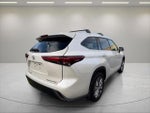 2020 Highlander Thumbnail 10