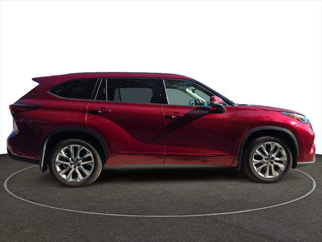 2020 Toyota Highlander - $32,112