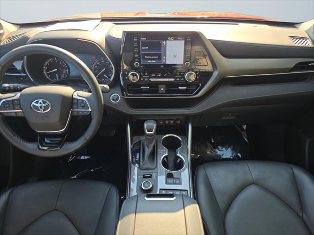 2020 Toyota Highlander - $32,112