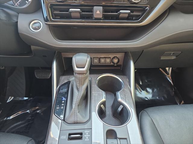 2020 Toyota Highlander - $32,112