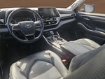2021 Highlander Thumbnail 2
